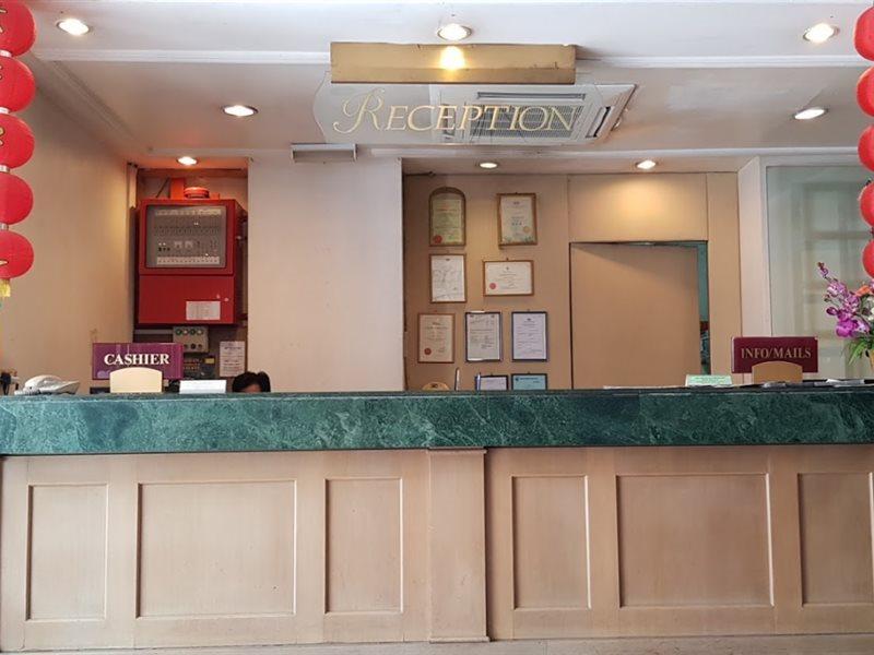 The Executive Hotel Lahad Datu Buitenkant foto